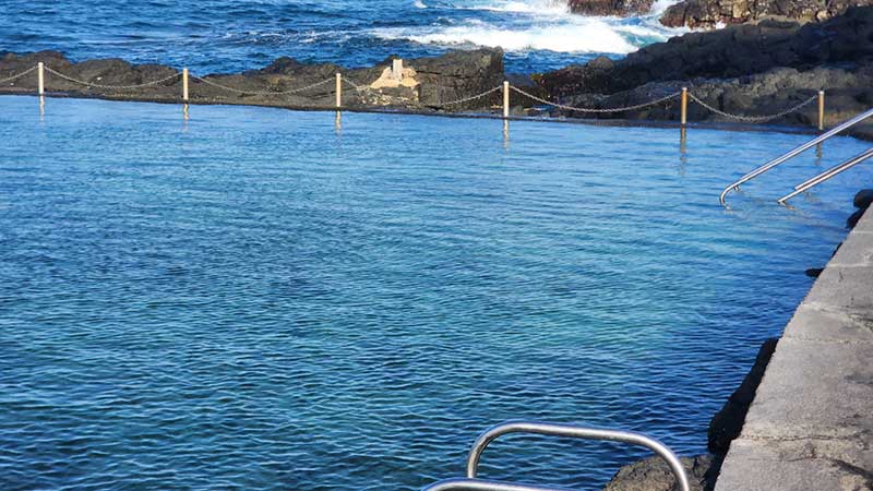 Kiama-White-Lighthouse-Blowhole7
